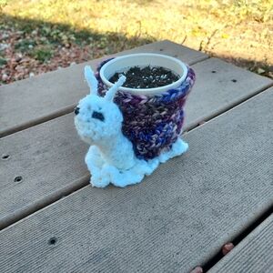 Cute plant pot holder purple and white